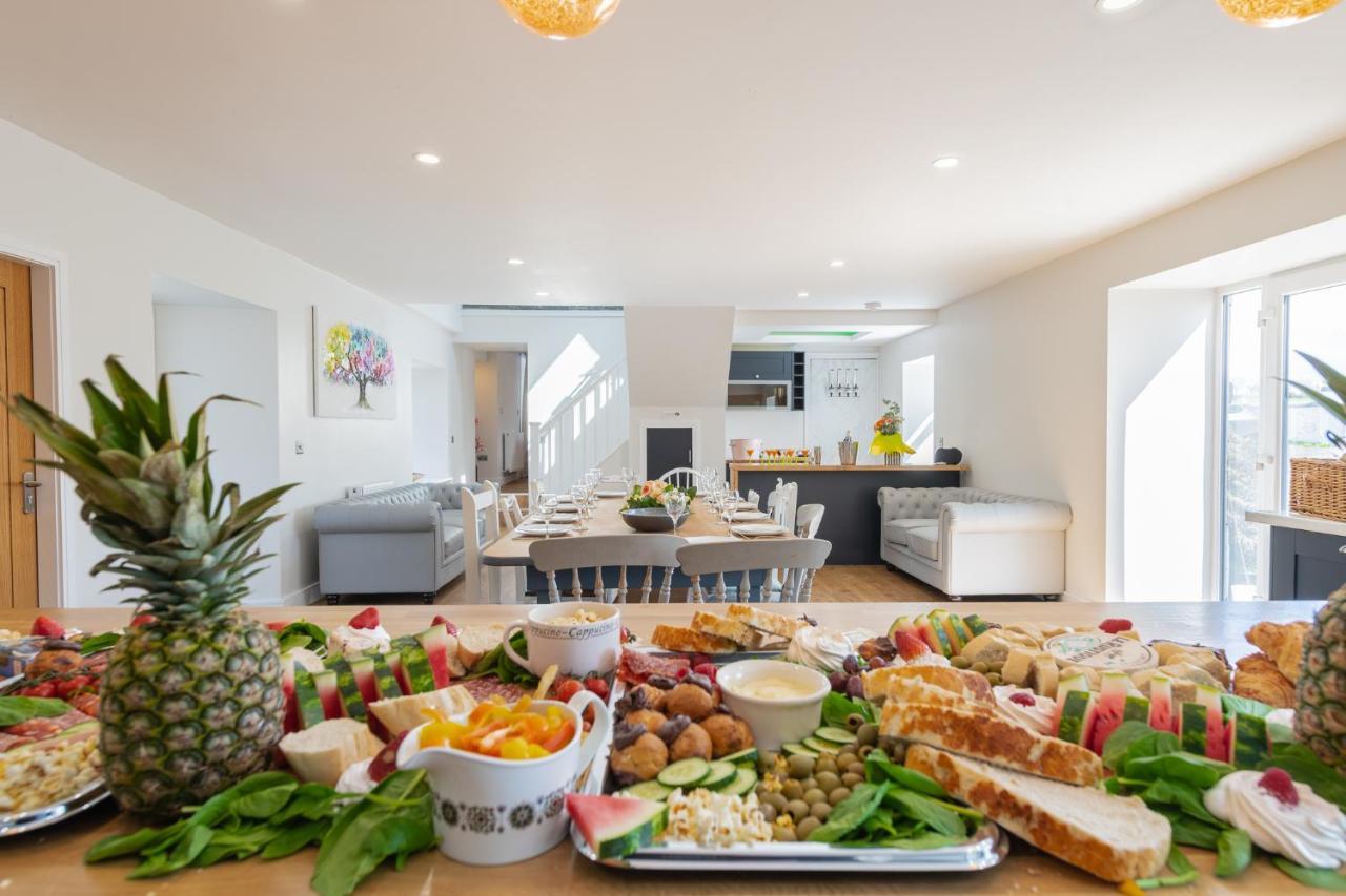 Newmilns Nether Newton - Sleeps 12, Hottub, Sauna, Private Garden מראה חיצוני תמונה